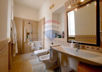 Bagno - Villa Strada Provinciale 57
 
73, Noicàttaro - foto 27