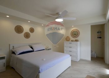 Camera / camera da letto - Villa Strada Provinciale 57
 
73, Noicàttaro - foto 50