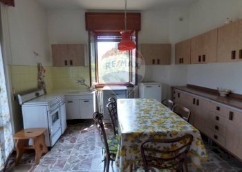 Cucina - Casa indipendente via Noga
 
126, Cassano Valcuvia - foto 2