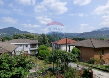 Vista delle montagne - Casa indipendente via Noga
 
126, Cassano Valcuvia - foto 5