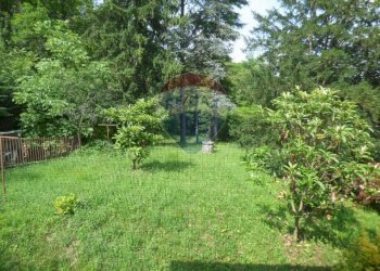 Giardino - Casa indipendente via Noga
 
126, Cassano Valcuvia - foto 21