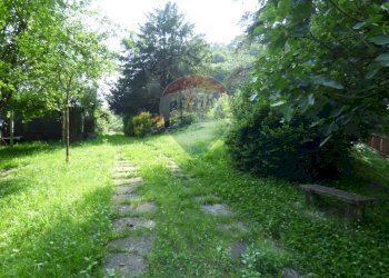 Giardino - Casa indipendente via Noga
 
126, Cassano Valcuvia - foto 30