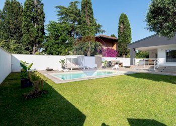 Piscina - Villa Via Lisippo
 
61, Roma - foto 4