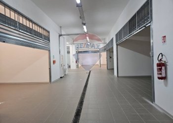 Corsia Carrabile - Box Via Enrico Serretta
 
2, Palermo - foto 18