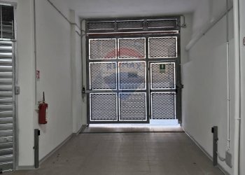 Cancello Elettrico d\'uscita visto dall\'interno - Box Via Enrico Serretta
 
2, Palermo - foto 22