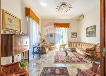 SALONE - Casa semi indipendente via Valguarnera
 
4, Bagheria - foto 1