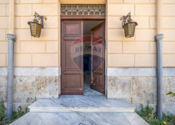 Edificio all\'aperto - Casa semi indipendente via Valguarnera
 
4, Bagheria - foto 18