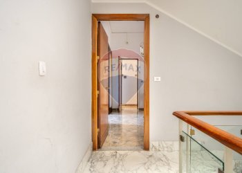 Hall / corridoio - Casa semi indipendente via Valguarnera
 
4, Bagheria - foto 23