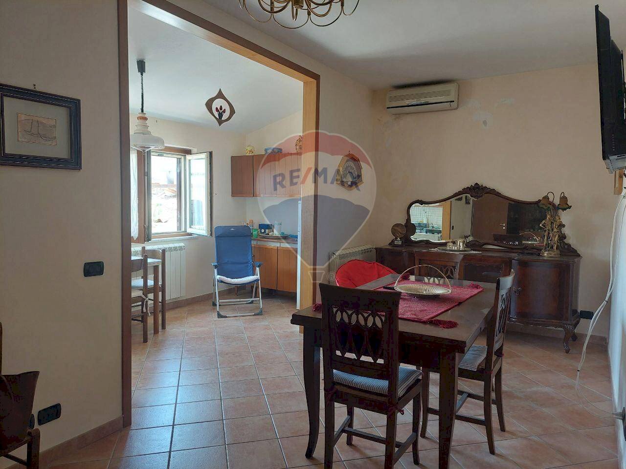 Soggiorno - Trilocale Via Cristoforo colombo
 
38, Lercara Friddi - foto 1