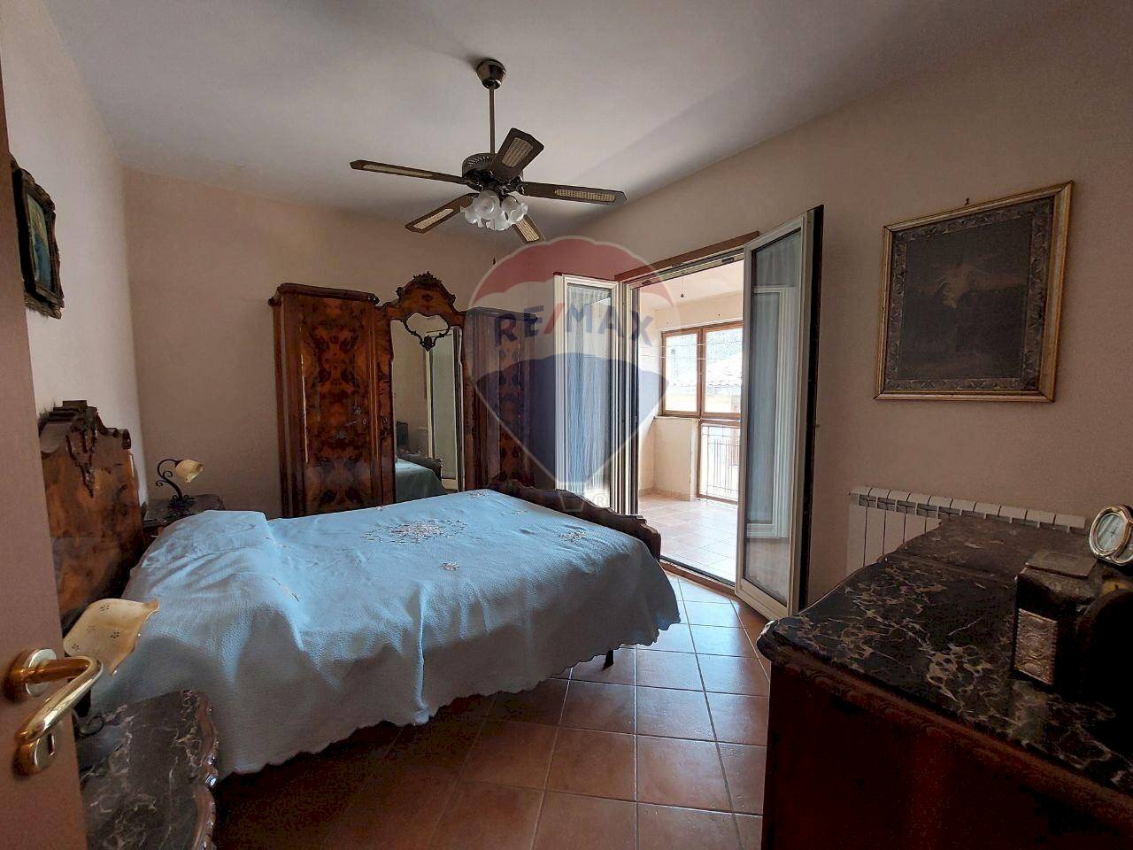 CAMERA DA LETTO - Trilocale Via Cristoforo colombo
 
38, Lercara Friddi - foto 3