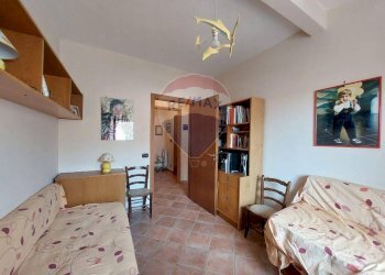 Camera - Trilocale Via Cristoforo colombo
 
38, Lercara Friddi - foto 5