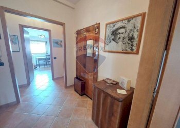 Hall / corridoio - Trilocale Via Cristoforo colombo
 
38, Lercara Friddi - foto 14