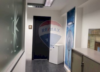 Hall / corridoio - Office V.le Leonardo Da Vinci
 
458, Palermo - photo 13