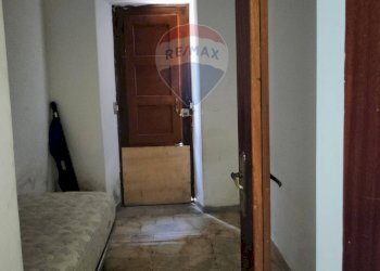 Hall / corridoio - Casa semi indipendente Via Libertà
 
57, Riposto - foto 11