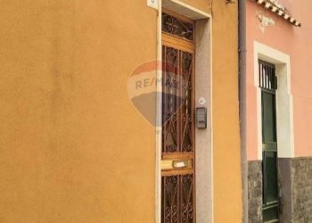 Edificio all\'aperto - Casa semi indipendente Via Giuseppe Arimondi
 
8, Riposto - foto 1