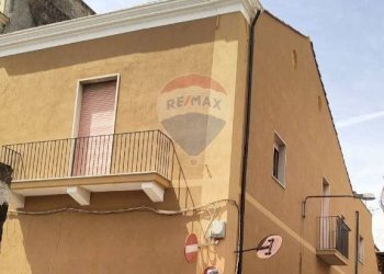 Edificio all\'aperto - Casa semi indipendente Via Giuseppe Arimondi
 
8, Riposto - foto 3