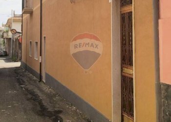 Edificio all\'aperto - Casa semi indipendente Via Giuseppe Arimondi
 
8, Riposto - foto 4