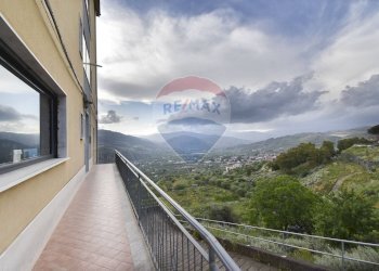 Balcone - Quadrilocale Viale Catania
 
24, Bronte - foto 4