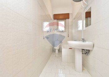 Bagno - Quadrilocale Viale Catania
 
24, Bronte - foto 8