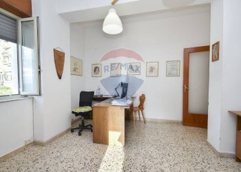 Ufficio - Quadrilocale Viale Catania
 
24, Bronte - foto 24