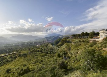 Vista delle montagne - Quadrilocale Viale Catania
 
24, Bronte - foto 31