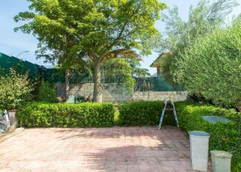Giardino - Villa via Pacini
 
1, Tremestieri Etneo - foto 9
