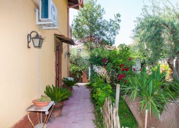 Giardino - Villa via Pacini
 
1, Tremestieri Etneo - foto 12