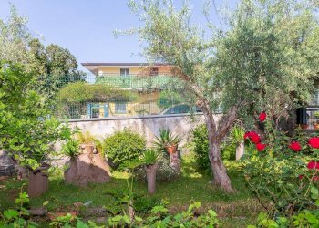 Giardino - Villa via Pacini
 
1, Tremestieri Etneo - foto 13