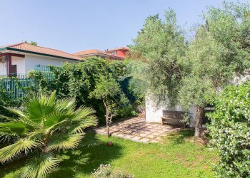 Giardino - Villa via Pacini
 
1, Tremestieri Etneo - foto 20