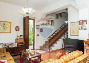 Soggiorno - Villa via Pacini
 
1, Tremestieri Etneo - foto 34