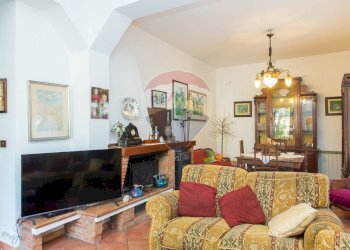 Sala da pranzo - Villa via Pacini
 
1, Tremestieri Etneo - foto 35