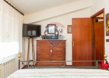 Camera / camera da letto - Villa via Pacini
 
1, Tremestieri Etneo - foto 54