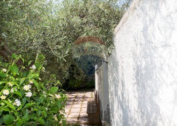 Giardino - Villa via Pacini
 
1, Tremestieri Etneo - foto 68