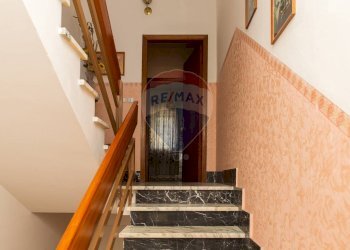 Scale - Villa via Etnea
 
189, Lentini - foto 21