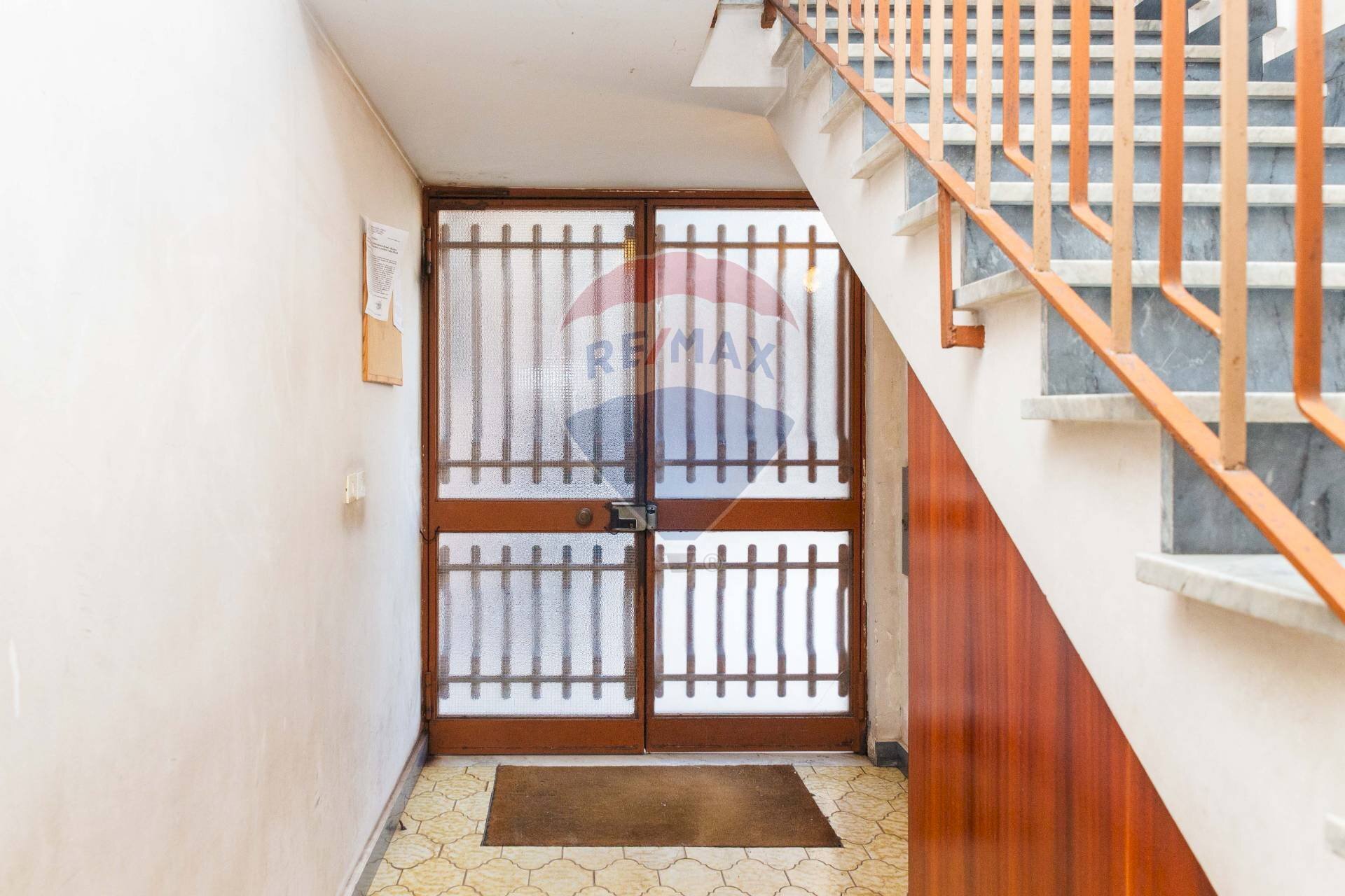 Scale - Appartamento Via G. Matteotti
 
45, Aci Catena - foto 2