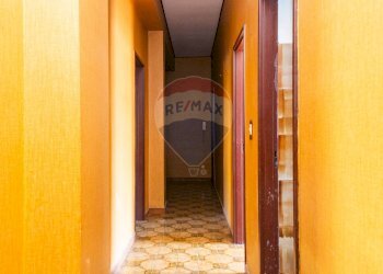 Hall / corridoio - Appartamento Via G. Matteotti
 
45, Aci Catena - foto 9