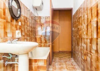 Bagno - Appartamento Via G. Matteotti
 
45, Aci Catena - foto 19