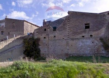 Vista delle montagne - Box via francia
 
16, Grammichele - foto 1