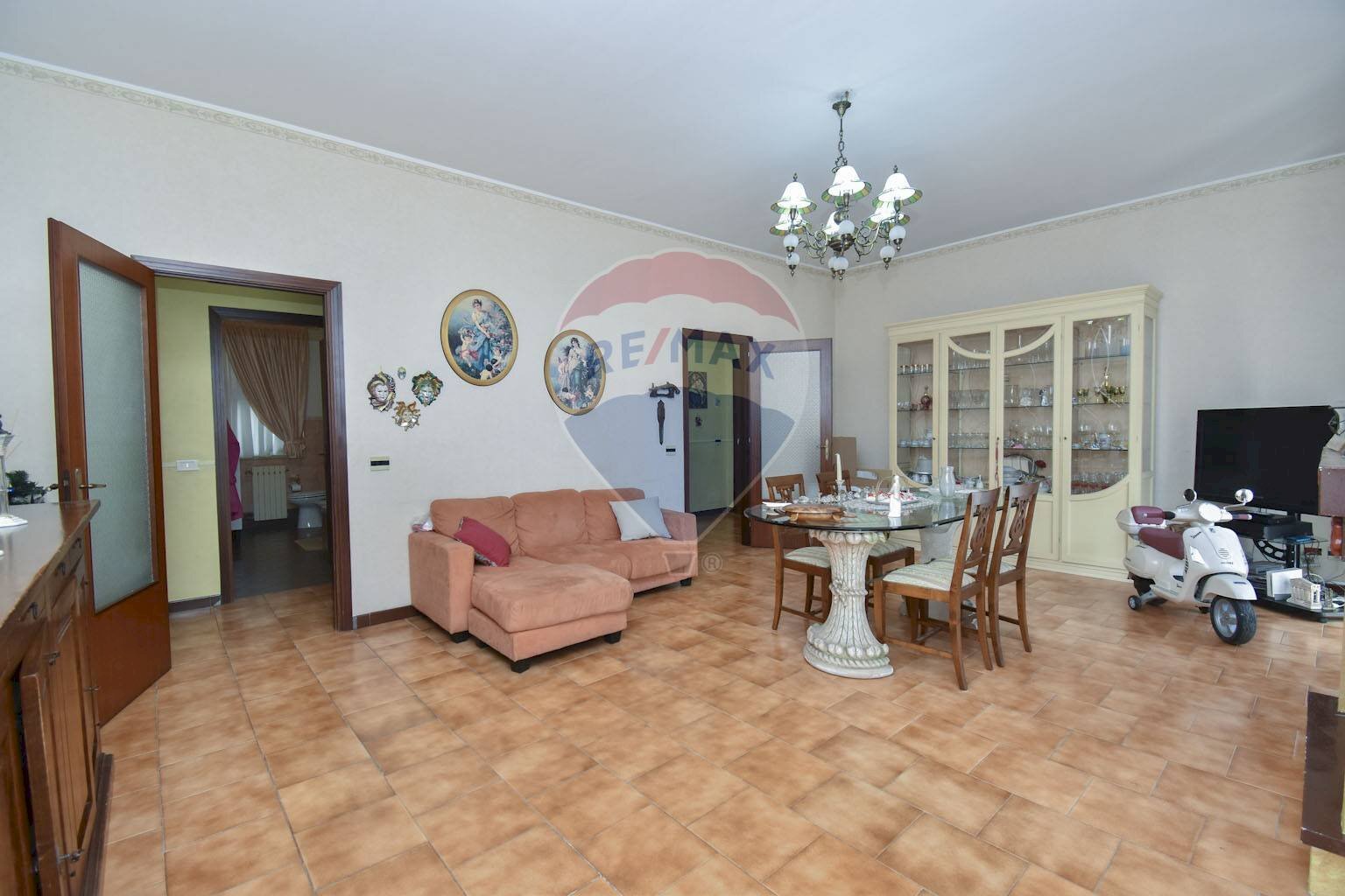 Sala da pranzo - Appartamento Via Vergine Maria
 
16, Camporotondo Etneo - foto 2