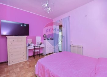 Camera / camera da letto - Appartamento Via Vergine Maria
 
16, Camporotondo Etneo - foto 13