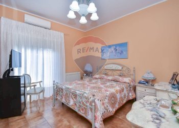 Camera / camera da letto - Appartamento Via Vergine Maria
 
16, Camporotondo Etneo - foto 17