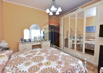 Camera / camera da letto - Appartamento Via Vergine Maria
 
16, Camporotondo Etneo - foto 19