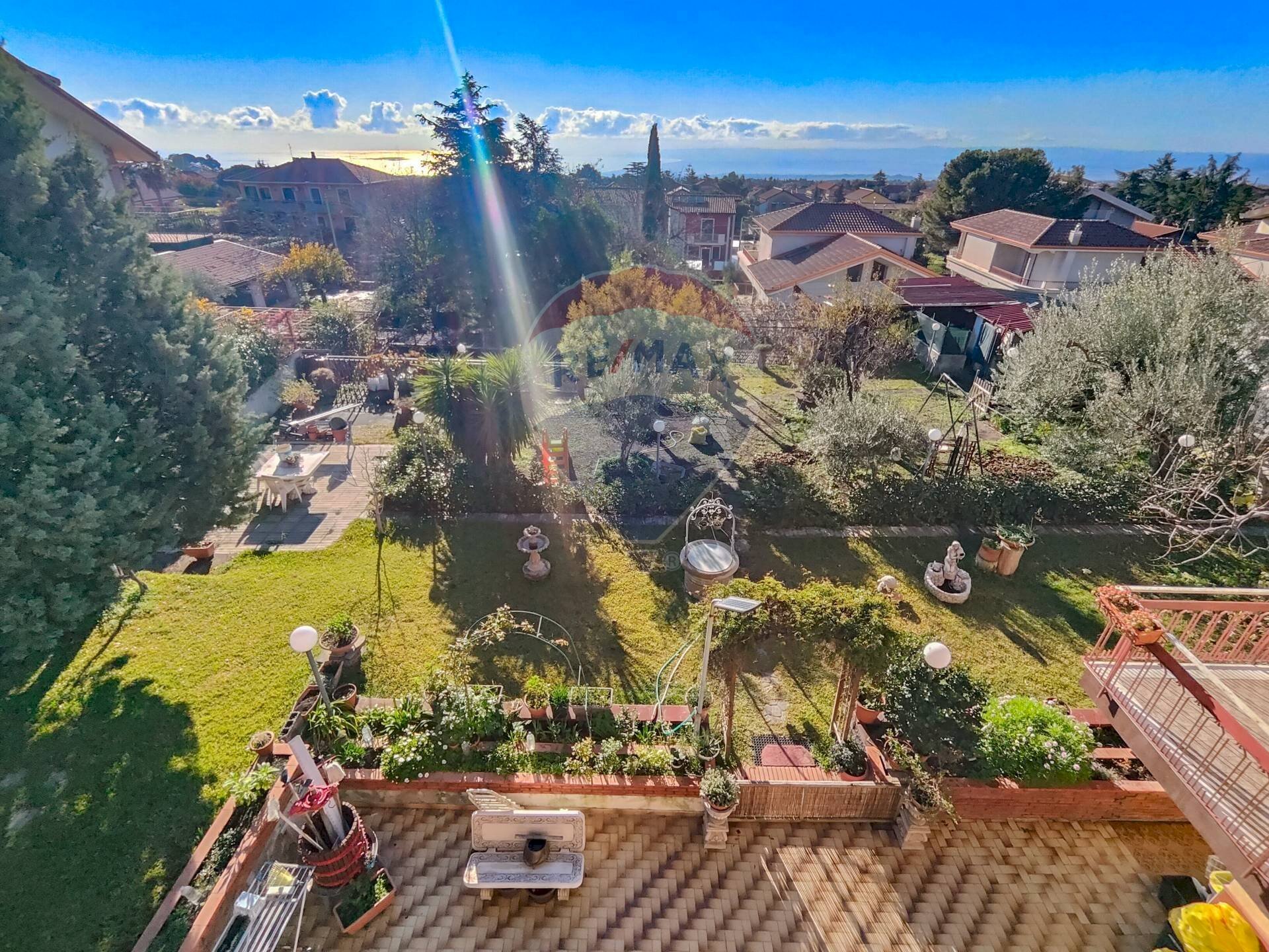 Vista delle montagne - Villa via giovanni pascoli
 
15, Mascalucia - foto 3