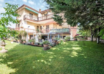 Casa all\'aperto - Villa via giovanni pascoli
 
15, Mascalucia - foto 1