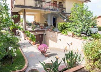 Casa all\'aperto - Villa via giovanni pascoli
 
15, Mascalucia - foto 2