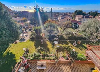 Vista delle montagne - Villa via giovanni pascoli
 
15, Mascalucia - foto 3
