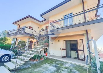 Casa all\'aperto - Villa via giovanni pascoli
 
15, Mascalucia - foto 18