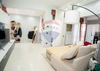 Soggiorno - Villa via giovanni pascoli
 
15, Mascalucia - foto 40