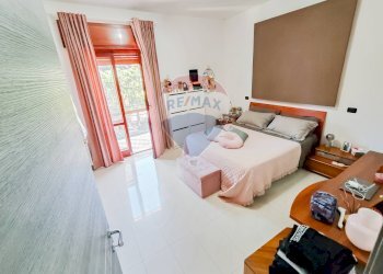 Camera / camera da letto - Villa via giovanni pascoli
 
15, Mascalucia - foto 42