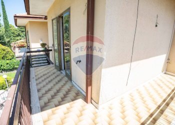 Balcone - Villa via giovanni pascoli
 
15, Mascalucia - foto 47